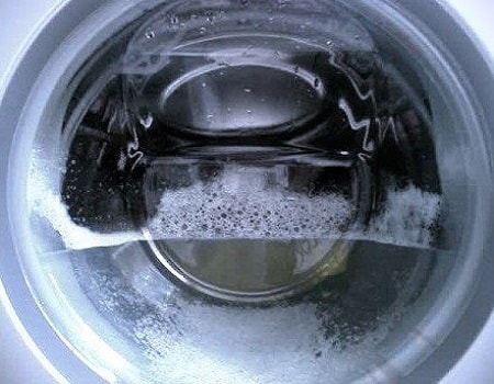 Машината изтегля вода, но процесът на измиване не започва
